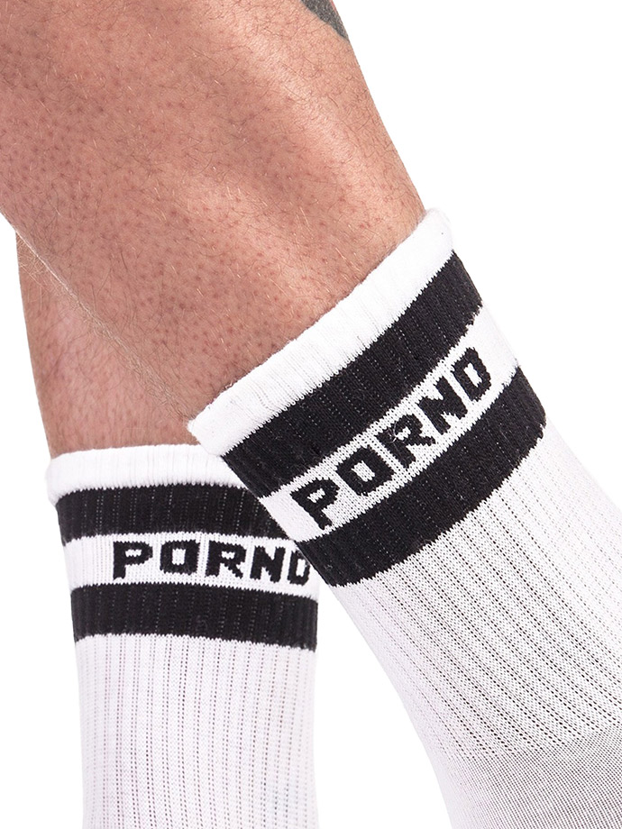 https://www.poppers.com/images/product_images/popup_images/91723-fetish-half-socks-porno-white-black-barcode-berlin__1.jpg