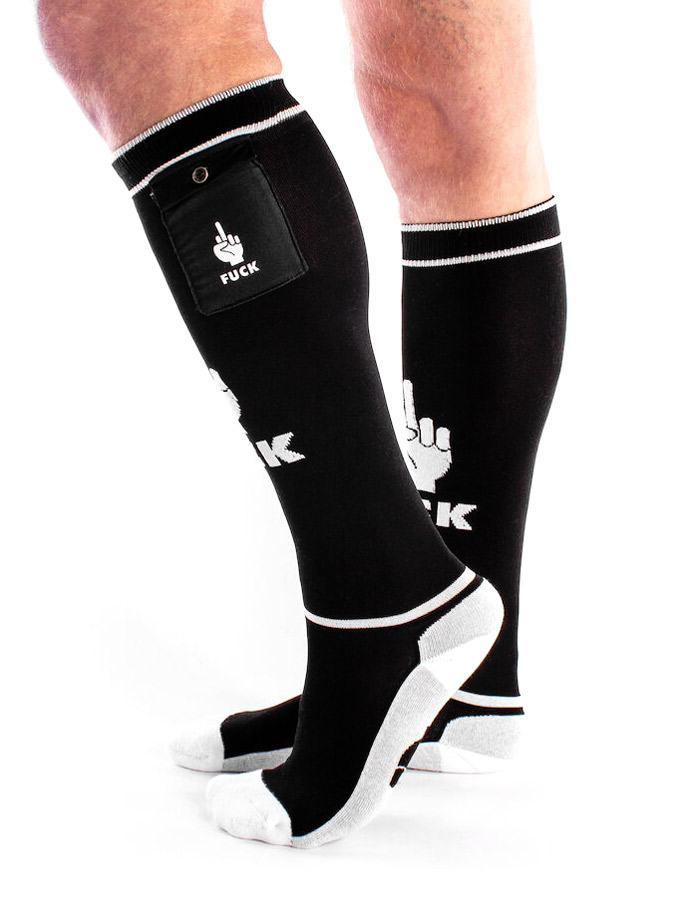 https://www.poppers.com/images/product_images/popup_images/brutus-fuck-party-socks-with-pocket-black__2.jpg