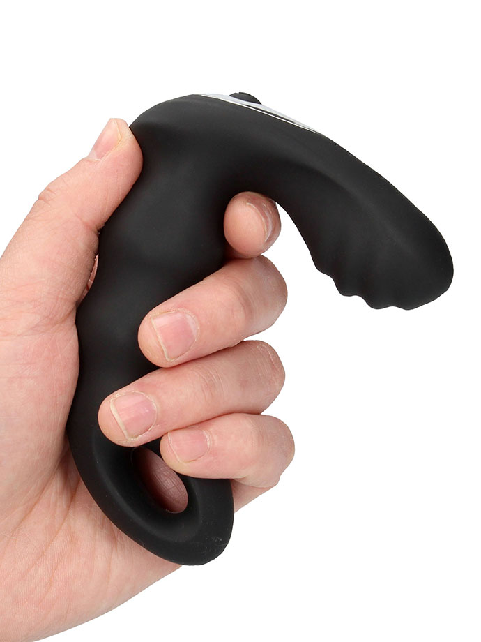 https://www.poppers.com/images/product_images/popup_images/ouch-beaded-vibrating-prostate-massager-with-remote-control__1.jpg