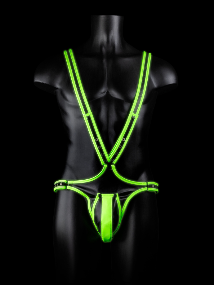 https://www.poppers.com/images/product_images/popup_images/ouch-bonded-leather-body-harness-glow-in-the-dark__3.jpg