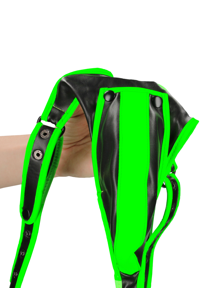 https://www.poppers.com/images/product_images/popup_images/ouch-bonded-leather-body-harness-glow-in-the-dark__4.jpg