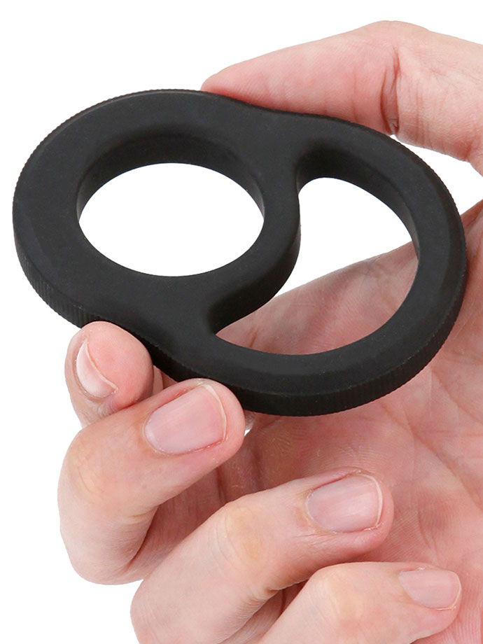 https://www.poppers.com/images/product_images/popup_images/renegade-cradle-super-stretchable-silicone-cockring__2.jpg